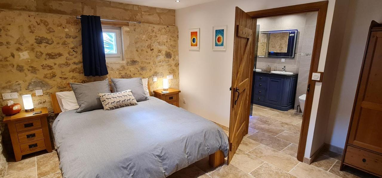 Dom Peyreton Prestige Cottages Set In A Charming Wine Property Villegouge Exterior photo